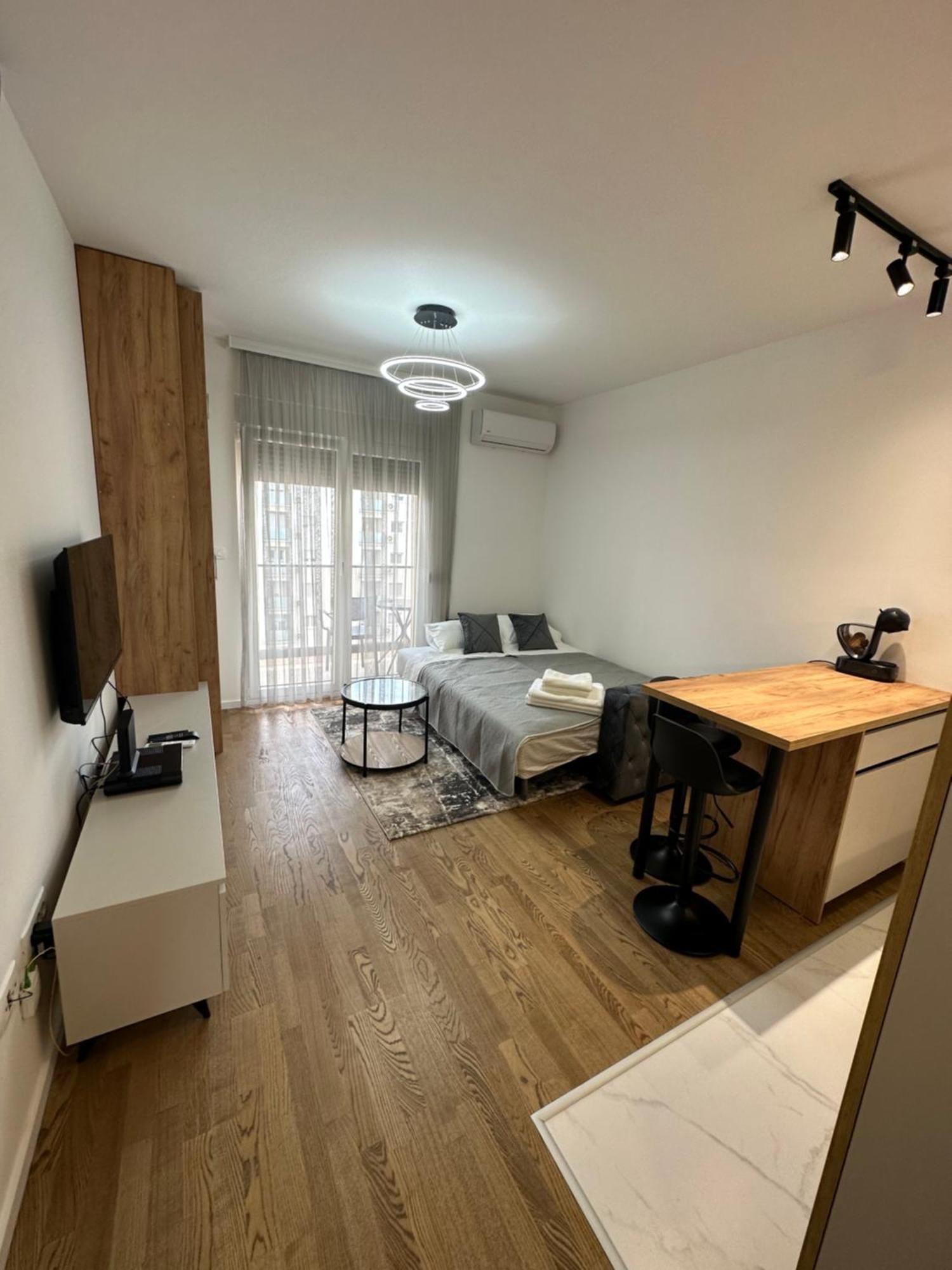 Luxury Apartments D&B 波德戈里察 外观 照片