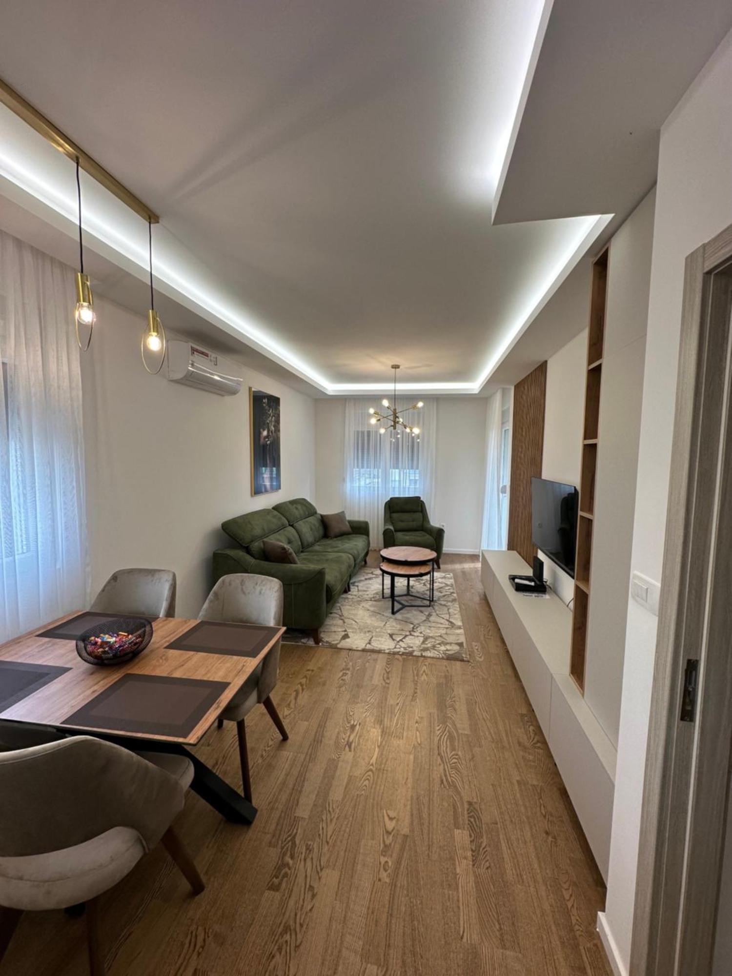 Luxury Apartments D&B 波德戈里察 外观 照片