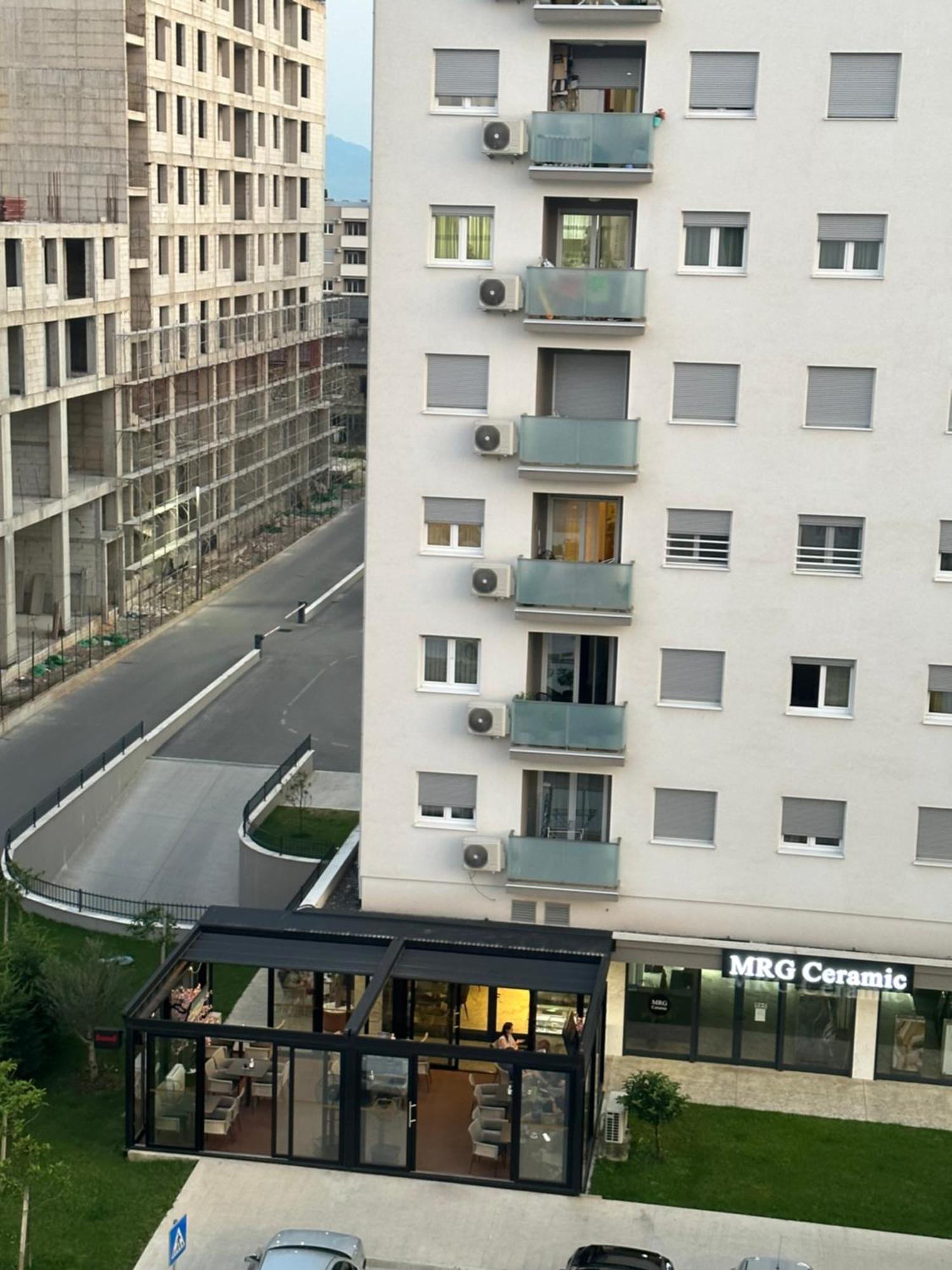 Luxury Apartments D&B 波德戈里察 外观 照片